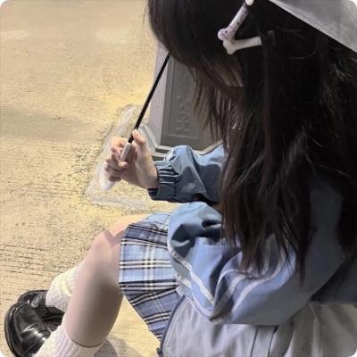 诺娜和埃斯特